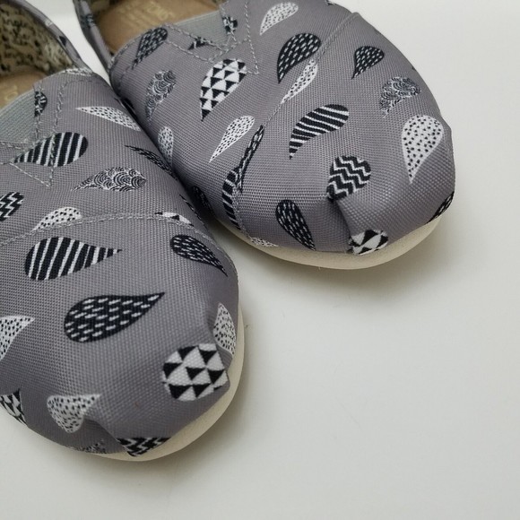 Toms Womens 7.5 Singing In The Rain Shoes Canvas Slip On Walking Gray - Picture 3 of 9